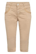 Naomi Treasure Pant Capri | Capri Savannah Tan