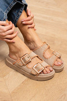 Suede Summer Sandals | Beige | Sandal fra Lazy Bear