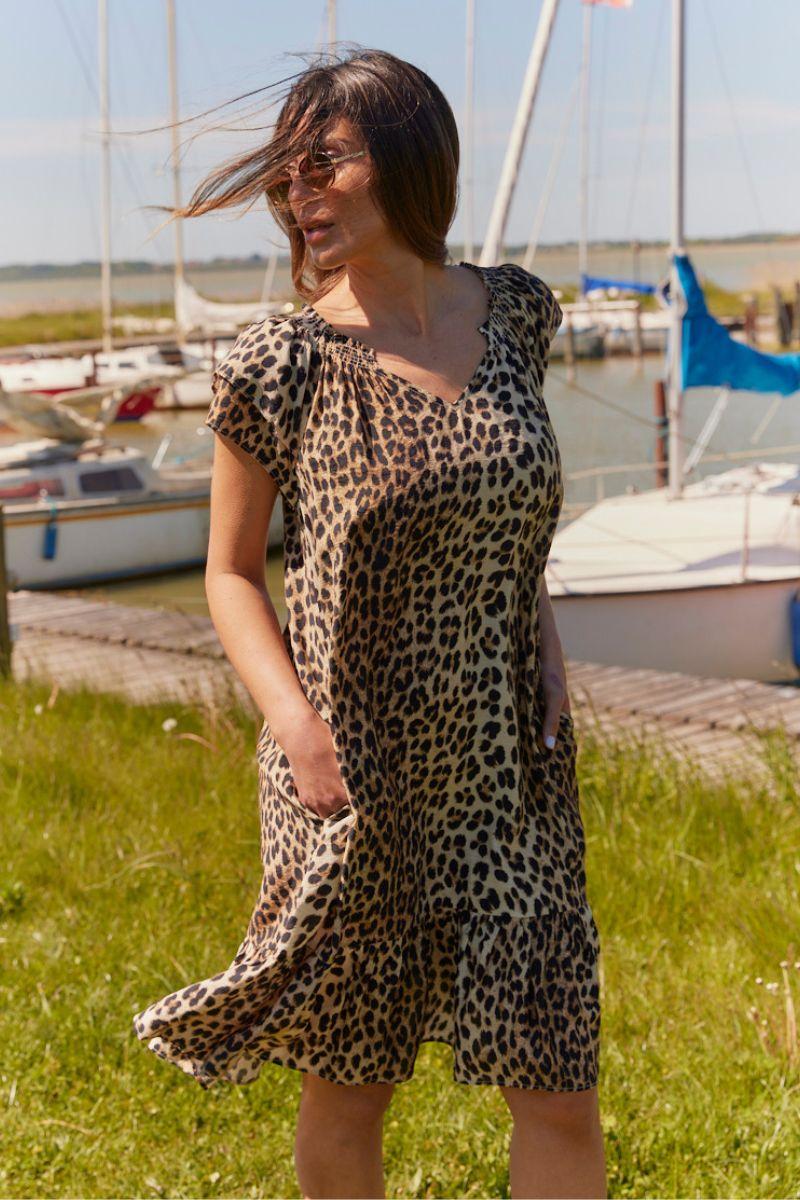 Sunrise Crop Lima Leo Dress 36538 | Khaki | Kjole fra Co'couture