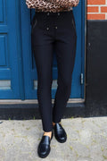 Henne Zip Pants | Black