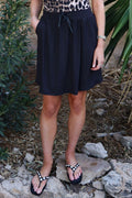 Alma Short Loose Skirt | Black